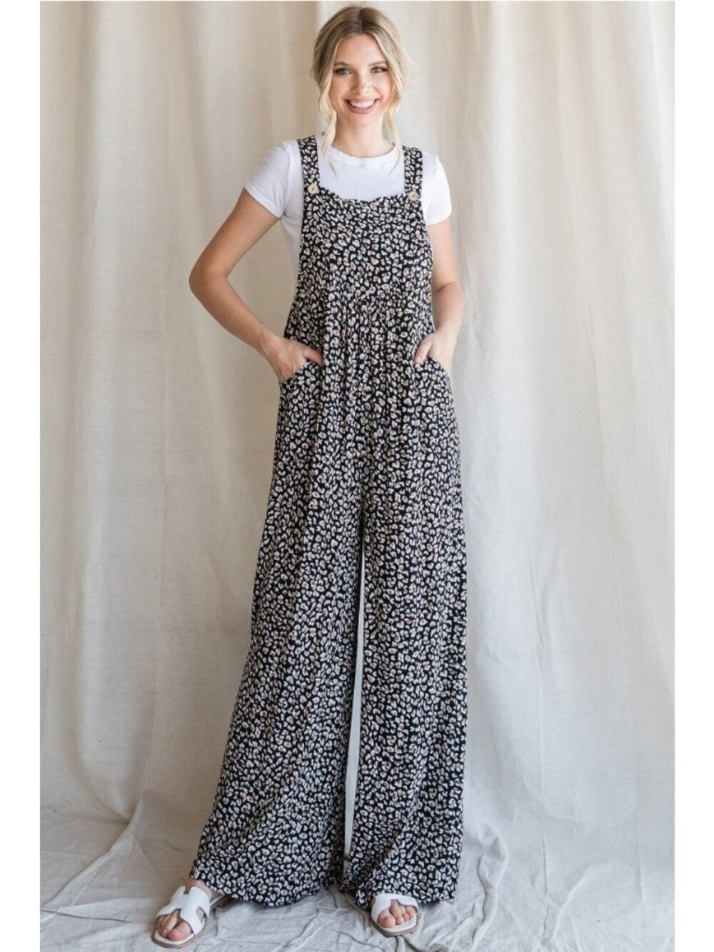Wild Muse Oversized Leopard Animal Print Jumpsuit Overalls in Black Small - Picture 2 of 4